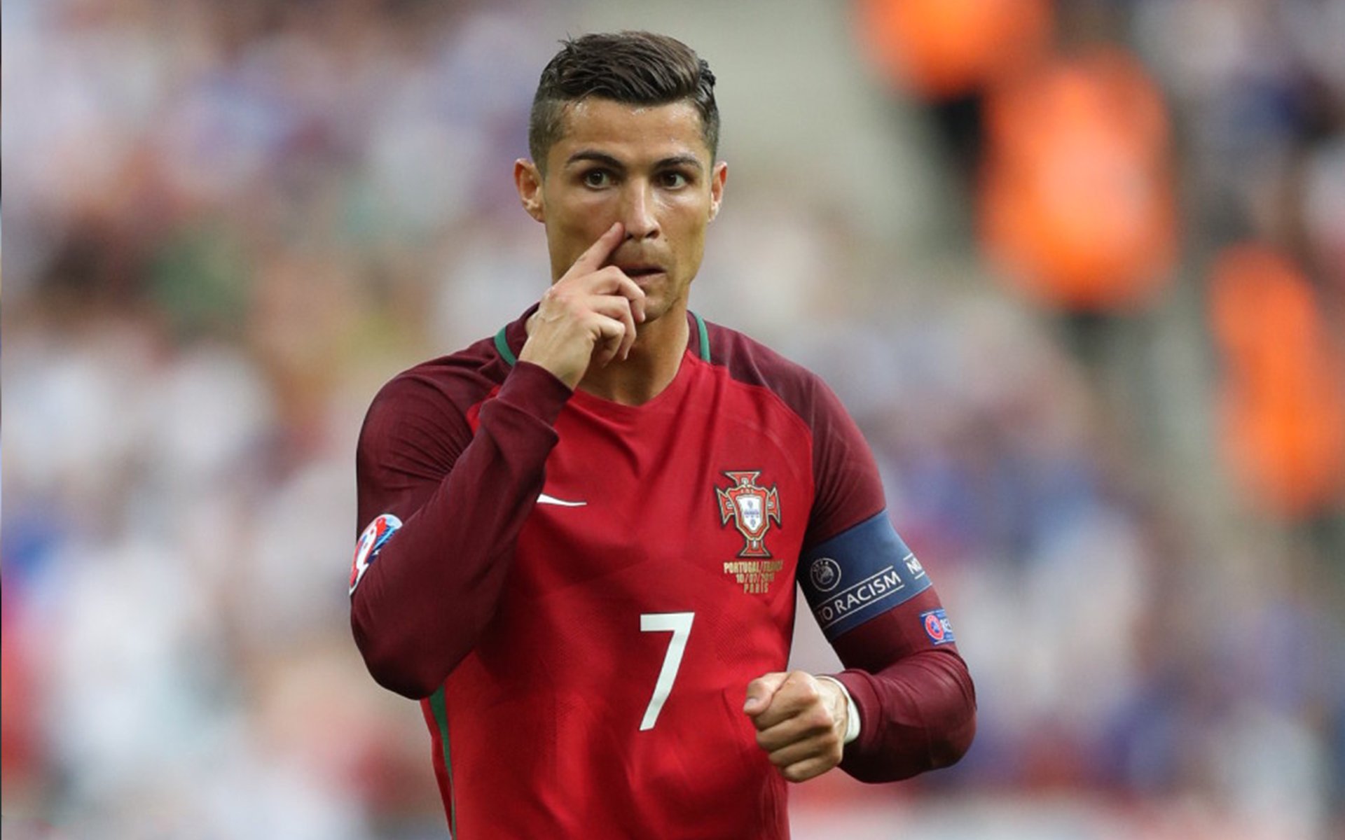 台球比赛现场表演精彩纷呈，观众久久不愿离去，台球比赛简单规则